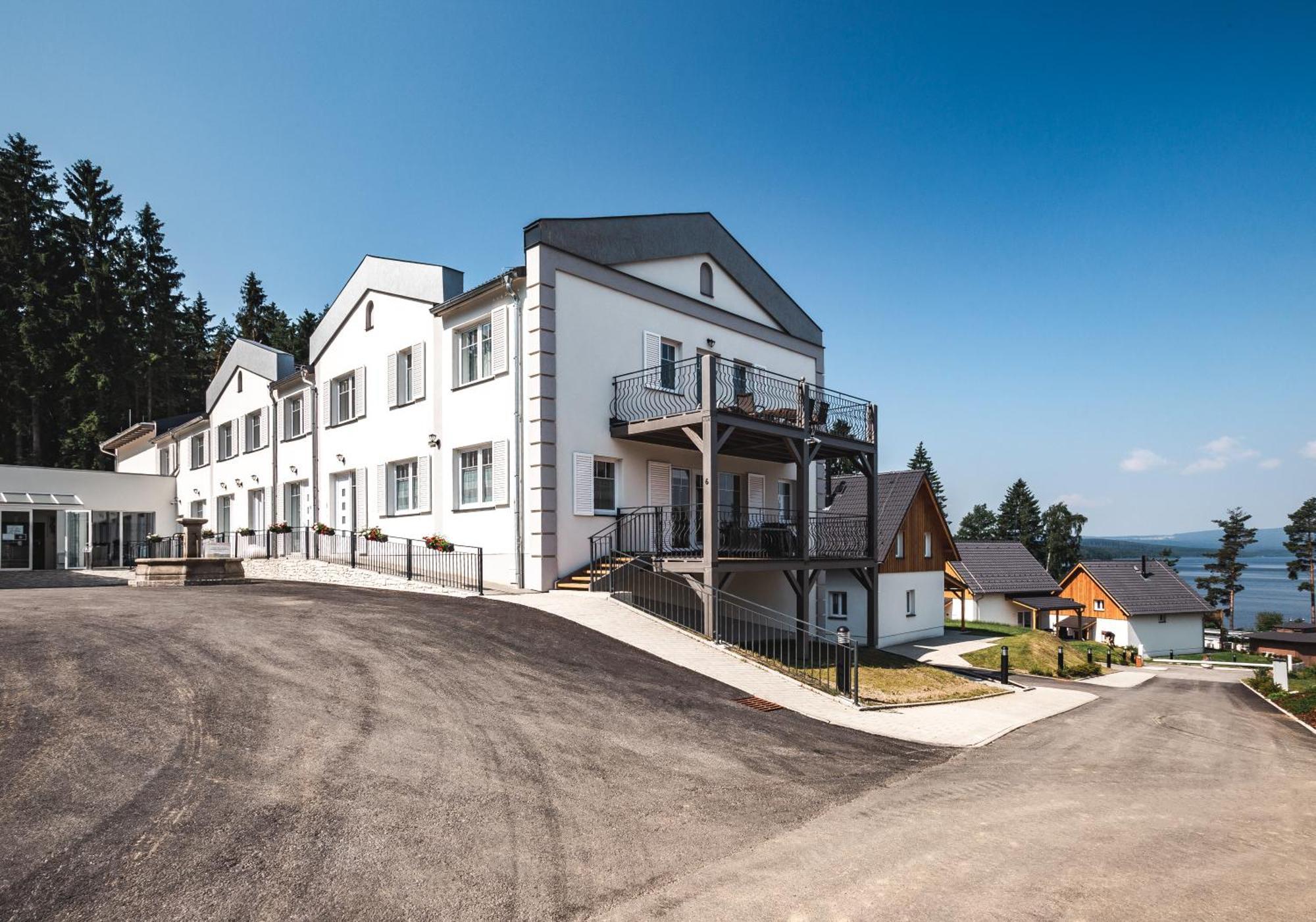 Lakeside Village - Vetrnik Фримбурк Екстер'єр фото